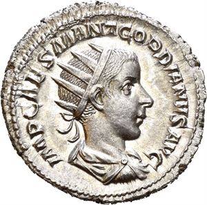 Gordian III. AD 238-244. AR antoninianus, Roma AD 239, (3,97 g). Radiate and draped bust of Gordian III right / AEQVITAS AVG, Aequitas standing left, holding scales and cornucopiae. Lightly toned and lustrous. Reverse struck with worn die. Small flan flaw behind eye.