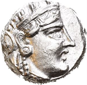 ATTICA, Athen. 353-294 BC. AR tetradrachm (16,67 g). Head of Athena in Attic helmet to right, with profile eye / ATE, Owl standing right, head facing; Olive spray and crescent to left. All within incuse square. Pi style. Irregular flan. Bright surfaces. Struck on the normal small flan.