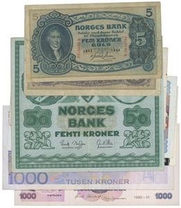 22 ulike sedler 1942/2002 i valører fra 1 til 1000 kroner