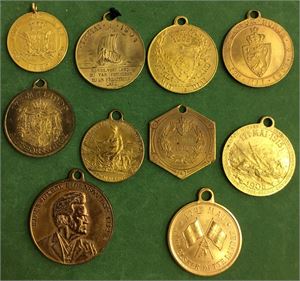 Lot 10 stk. 1887, 1904, 1905, 1906, 1907, 1909, 1910, 1915, 1932 og 1948. Forgylt bronse