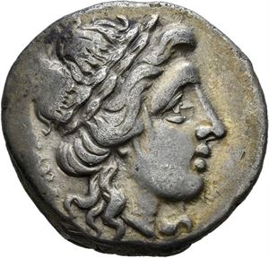 THESSALIA, Thessaliske liga 196-146 f.Kr., drachme (4,24 g). Hode av Apollo mot høyre/Athene Itonia gående mot høyre