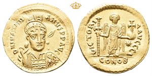 Justinian I, AD 527-565. AV solidus (4,45 g)