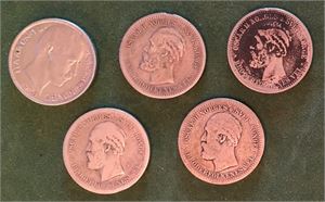 Lot 5 stk. 1 krone 1877, 1882, 1893 (hakk,peck), 1900 og 1915