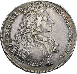 FREDERIK IV 1699-1730. Reisedaler 1704. S.10