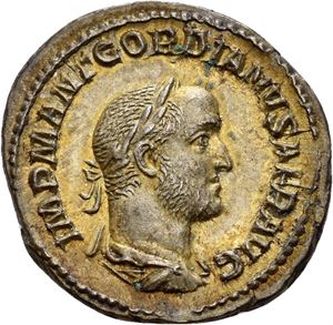GORDIAN II AFRICANUS 238 e.Kr., denar. R: Victoria gående mot venstre