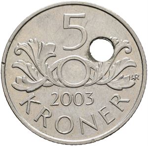 5 krone 2003 skjevt hull