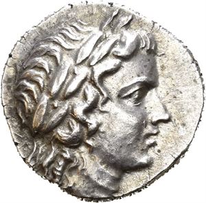 LYCIA, Olympos. Circa 84-77 BC. AR drachm (2,35 g). Laureate head of Apollo to right, bow and quiver over shoulder / O?YM?H, kithara; helmet to left and sword and shield to right. All within incuse square. Reverse struck a little off centre. Hairline flan crack. Toned.