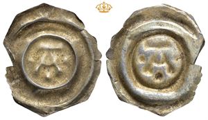 Brakteat med bokstaven A