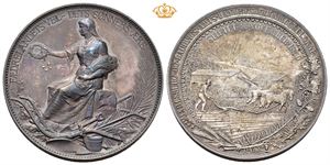 Jarlsberg og Laurvigs Amts Landhusholdningsselskab. Sølv i orig. etui