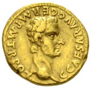 CALIGULA 37-41, aureus, Lugdunum 37-38 e.Kr. (7,63 g). Hode av Caligula mot høyre/Hode av Augustus mot høyre. Riper på advers/scratches on obverse.