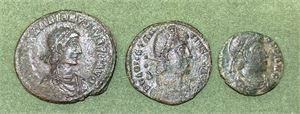 Lot of 3 roman imperial bronze coins.