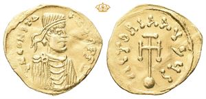 Constans II, AD 641-668. AV semissis (1,89 g)