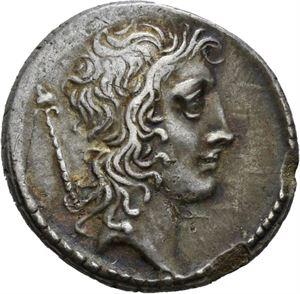 C. Cassius Longinus 55 f.Kr., denarius. Hode av Bonus Eventus mot høyre/Ørn stående mot høyre