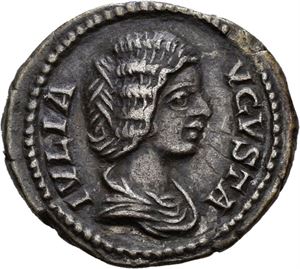 Julia Domna d.217 e.Kr., denarius, Roma 206 e.Kr. R: Felicitas stående mot venstre