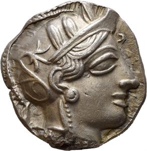 ATTICA, Athen. 454-404 BC. AR tetradrachm (17,06 g). Head of Athena in Attic helmet to right / ATE, Owl standing right, head facing; Olive spray and crescent to left. All within incuse square. Wonderful steel-grey cabinet toning with some light iridescence. Well centered.