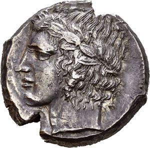 SICILY, Leontini. Circa 430 BC. AR tetradrachm (17,50 g). Head of Apollo left, wearing laurel wreath / LEONTINON, Head of roaring lion left; three barley grains around; leaf to right. Very minor scratches and a few deposits on the reverse. Beautiful old cabinet toning.