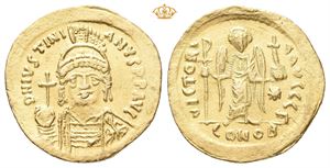 Justinian I, AD 527-565. AV solidus (4,43 g)