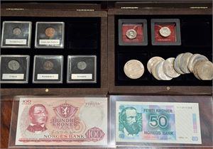 Samling med 10 kr 1964 "Eidsvoll" (10), sedler, medalje, antikke mynter.