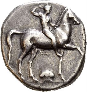CALABRIA, Taras. Circa 332-302 BC. AR didrachm (7,88 g). Youth on horseback prancing right, crowning himself; Ionic capital below; faint SA below horse / TAPAS, Taras astride dolphin, riding left, holding serpent? and whip; KON below. Nicely toned.