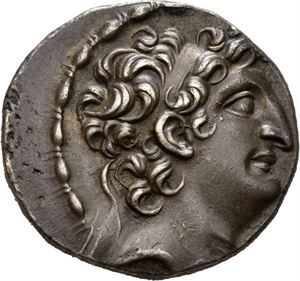 SELEUKID KINGS of SYRIA. Antiochos VIII Grypos (121/0-97/6 BC). AR tetradrachm (16,35 g). Antioch on the Orontes or Damaskos mint, struck 109-96 BC. Diademed head of Antiochos VIII to right / BA&Sigma;I&Lambda;E&Omega;&Sigma; ANTIO&Chi;OY &Epsilon;&Pi;&Iota;&Phi;&Alpha;&Nu;&Omicron;&Upsilon;&Sigma;, Zeus seated on throne to left, holding Nike in right hand and resting on scepter with left hand, Zeus crowned by Nike; monogram in outer left field above A. All within laurel wreath. Lovely brown find patina/toning. Good metal quality.