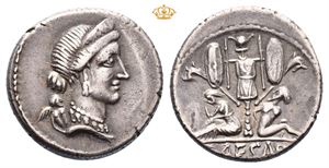 Julius Caesar. Assassinated March 15, 44 BC. AR denarius (3,80 g)