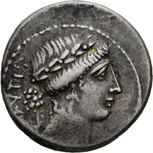 Mn. Acilius Glabrio 49 f.Kr., denarius. Hode av Salus mot høyre/Valetudo stående mot venstre