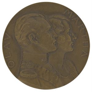 Kronprins Olav og Kronprinsesse Märtha, Bryllupet 1929. Nilsson. Bronse. 55 mm. I originalt etui