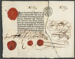 50 rixdaler/croner 1695. No. 122/a med tilhørende talong. Blekketsing ved en signatur/ink etching of a signature