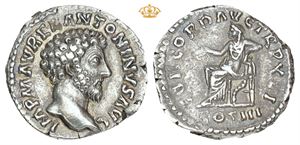 AR Denarius 162 AD