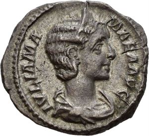 Julia Mamaea d.235 e.Kr., denarius, Roma 227 e.Kr. R: Vesta stående mot venstre