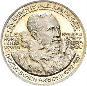 Roald Amundsen. Framheim, Sydpolen 1911. Sølv. 33 mm