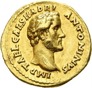 Antoninus Pius. AD 138-161. AV aureus, Roma AD 138, (7,26 g). Bare head of A. Pius right / AVG PIVS P M - TR P COS DES II, Pietas standing left, holding incense box and raising hand over garlanded and lighted altar. Portrait of fine style struck in high relief. Scarpe on cheek and neck. Tiny marks and scratches.