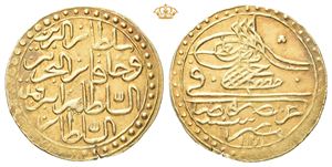 EGYPT, Ottoman Empire. Mustafa III. AH 1171-1187 / AD 1757-1774. AV Mahbub (2,57 g)