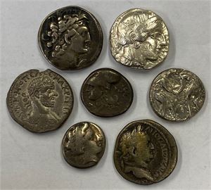 LOT #6. 7 greek silver coins from the classical period to roman occupation. Campania, Neapolis nomos; Attica, Athens tetradrachm; Corinthia, Corinth stater; Pamphylia, Aspendus stater; Ptolemaic kings of Egypt, Ptolemaios IX Soter II tetradrachm ; Seleucis & Pieria - Antioch, Vespasian tetradrachm; Syria - Hierapolis, Macrinus tetradrachm. Total of 7 coins in lot.
