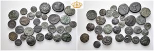 Large lot of 30 Greek bronze coins from Italy and Sicily