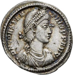 Constantius II 337-361, siliqua, Constantinople 353-355 e.Kr. R: Innskrift innenfor krans