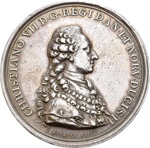 Christian VII, Innfødsretten. Fra Københavns Magistrat 1776. Adzer. Sølv. 54 mm. Kantskader/edge nicks