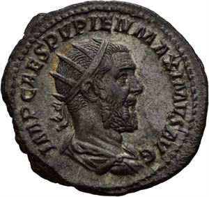 Pupienus 238 e.Kr.,  antoninian, Roma. R: To hender holdr oi hverandre