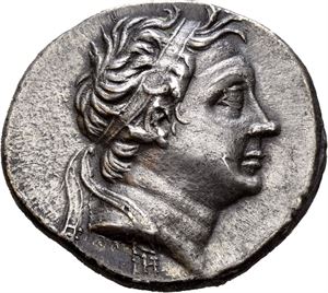 KINGS of BITHYNIA, Nikomedes IV Philopator (circa 94-74 BC). The king that bequeathed his country to the Roman People. AR tetradrachm (16,68 g). Dated to year 207 (= 92-91 BC). Diademed head of Nikomedes II to right / ??S???OS E?IFAN??S NIKOMH?OY, Zeus standing left, holding scepter and wreath; to left, eagle standing on thunderbolt above monogram; monogram ZS (date) to left. Fine steel grey toning and small patches with dark patina. A few old scratches on the reverse.