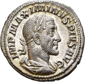 Maximinus I (Thrax). AD 235-238. AR denarius, Roma, 2nd emission AD 236, (2,92 g). Laureate, draped, and cuirassed bust of Maximinus I right / SALVS AVGVSTI, Salus seated left, feeding from patera serpent rising from altar, resting arm on chair. A few tiny hairlines on the reverse. Well struck and lightly toned.