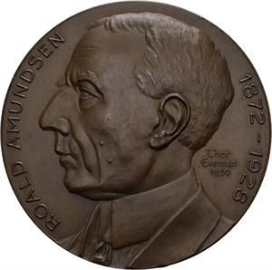 Roald Amundsen 1872-1928. Evensen (1950). Bronse. 53 mm