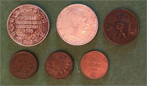 Lot 6 stk. 2 kroner 1906, 1912, 5 øre 1878 og 2 øre 1884, 1902 og 1929