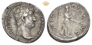 AR Denarius 136 AD