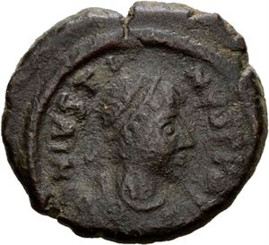 Justin I 518-527, Æ pentanummium, Constantinople. R: Stort Kristogram