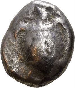 ATTICA, Aegina. 500-480 BC. AR stater (11,90 g). Sea turtle with heavy collar and row of dots (worn away) / Incuse square with mill-sail device. Some smoothing. Toned. Scarce.