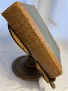 H.H.Schou 1926 Beskrivelse Af Danske og Norske Mønter 1448-1814 i en bok