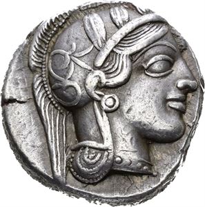 Attica, Athen, 449-413 f.Kr. Tetradrachme (17,11 g). Hode av Athene mot høyre/Ugle stående mot høyre. Meget tiltalende eksemplar/very attractive specimen