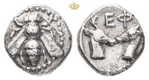 IONIA, Ephesus. Circa 390-325 BC. AR diobol (1,18 g)