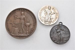 Lot 3 stk. medaljer Norske Meieriprodusenter, Olavsminne 1930 og 17. mai 1896