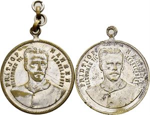 Fridtjof Nansen 1896. Forsølvet bronse. 28 mm med hempe. 2 stk. forskjellige varianter. Den siste med riper